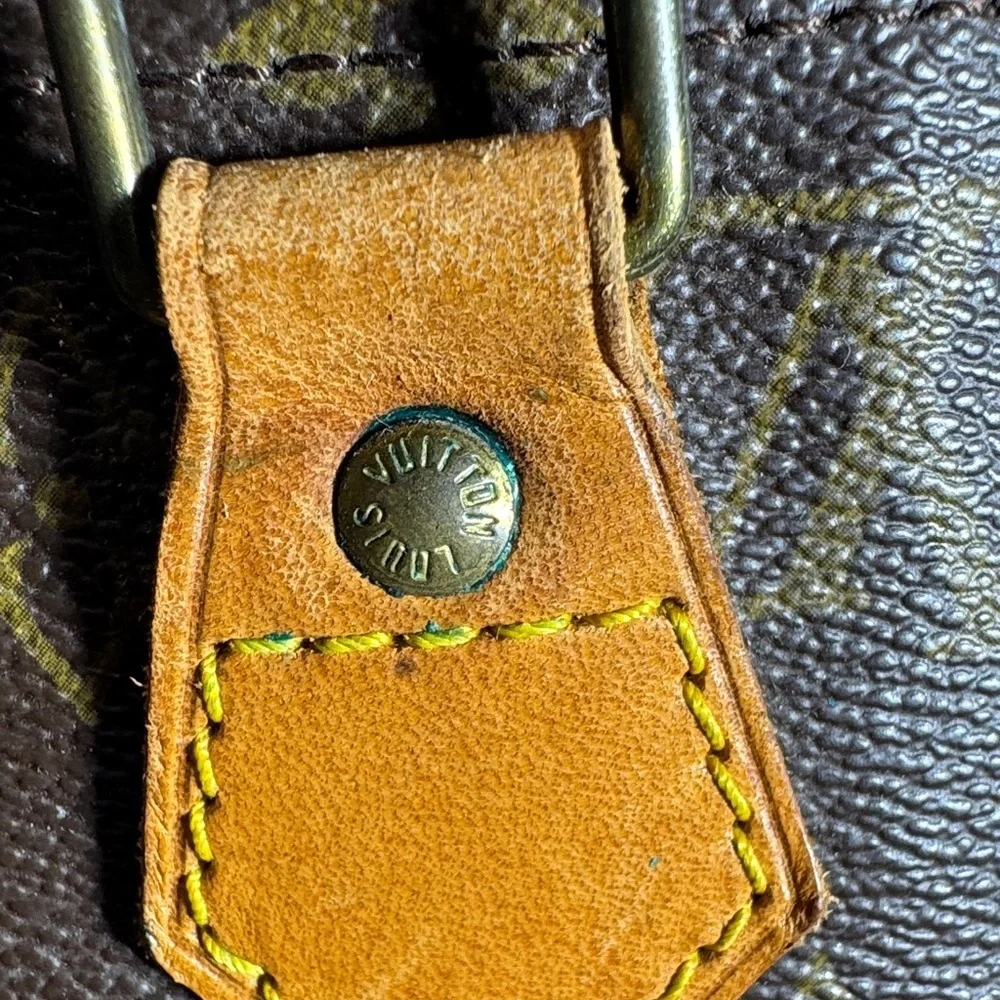 AUTHENTIC Louis Vuitton Brown Monogram Speedy 40